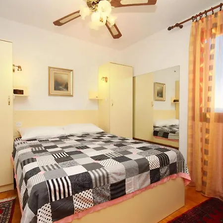 Holiday home Seaside House With A Swimming Pool Seget Vranjica, - 4329 Trogir